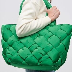 SOL & SELENE Intuition East West Tote, Kelly Green *NEW